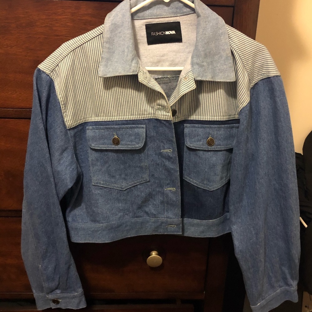 Denim cropped jacket
